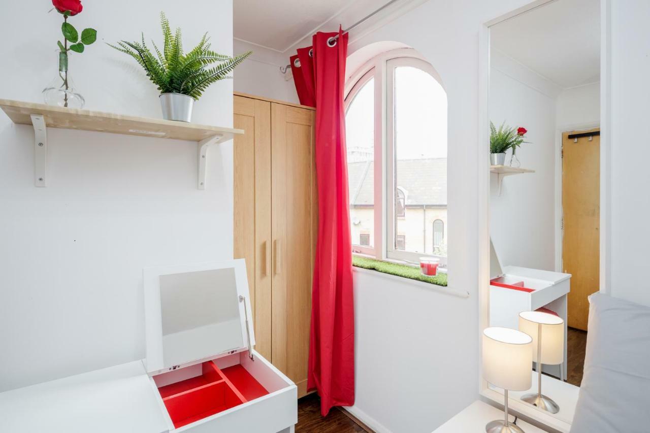 Guest house Donatello Tower Bridge 3*