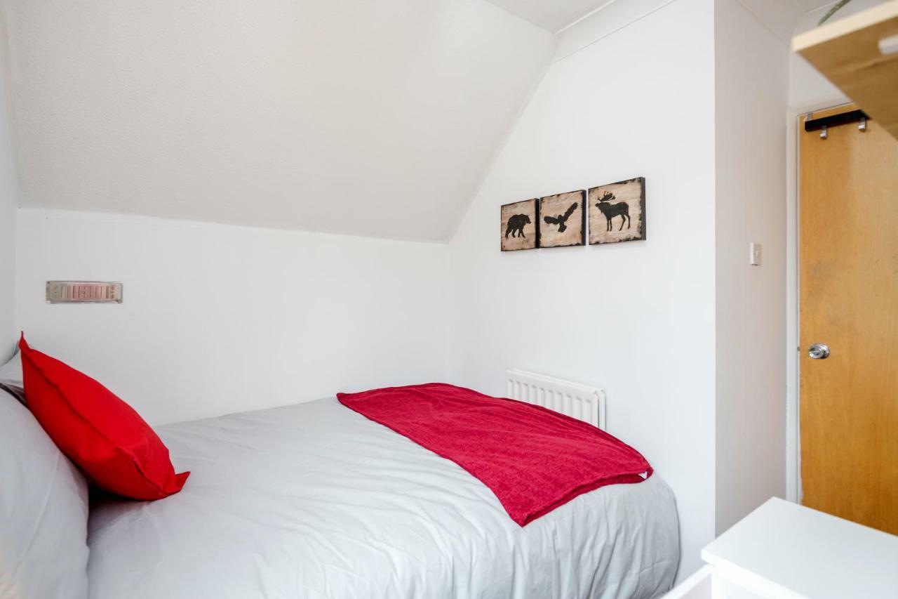 Donatello Tower Bridge Guest house London