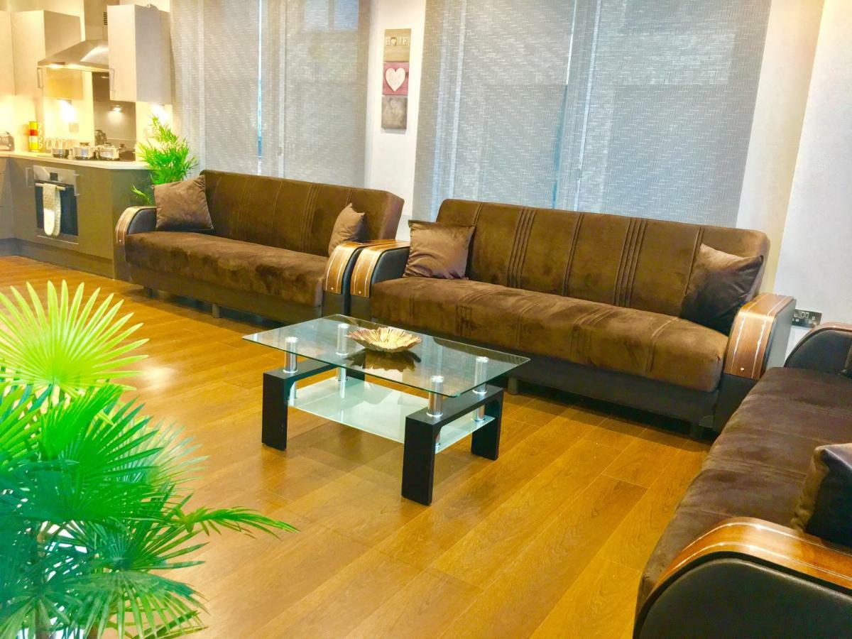 Excel 2 Bedrooms River View Apartment *