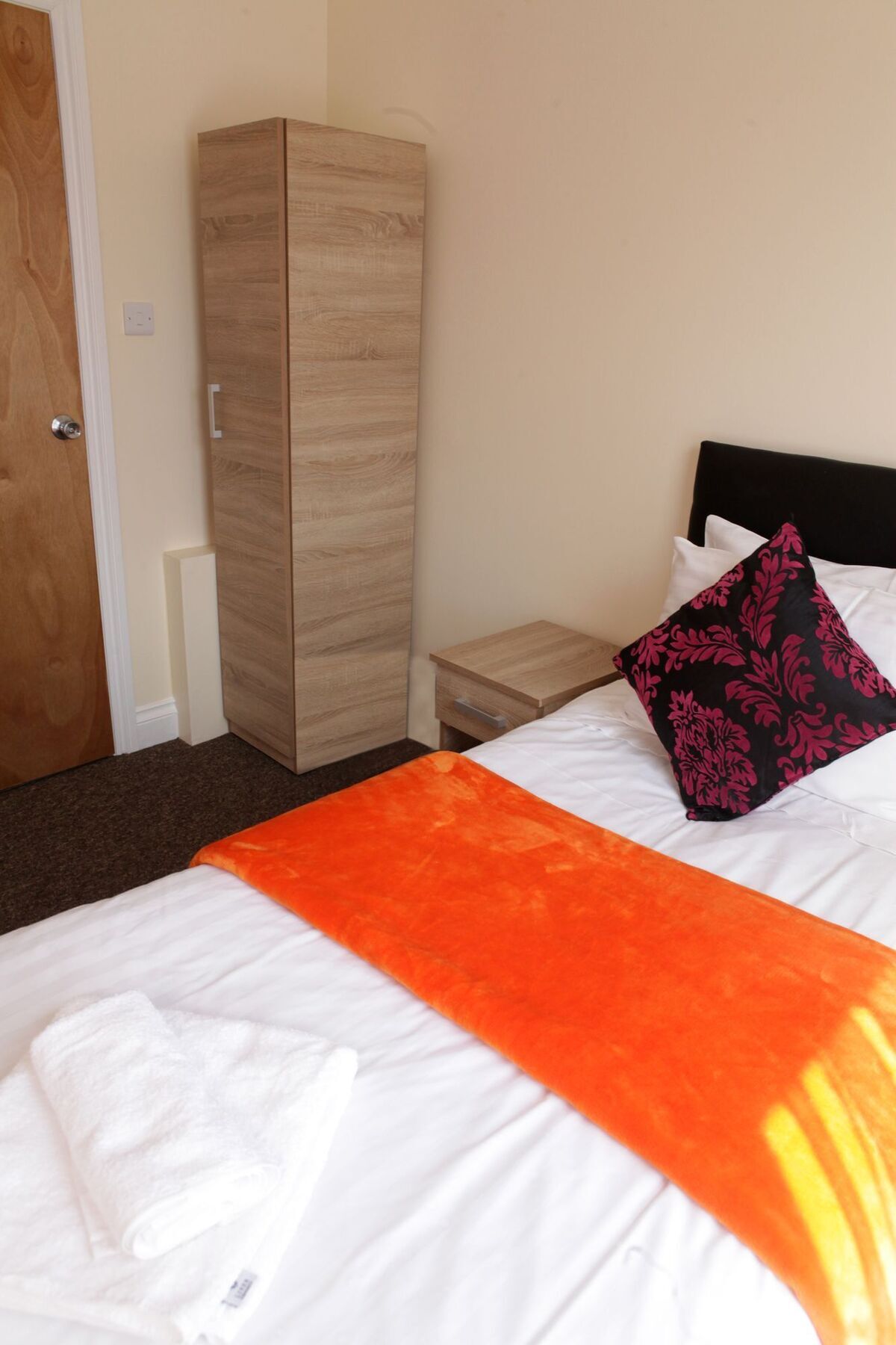 The Hub 3* London
