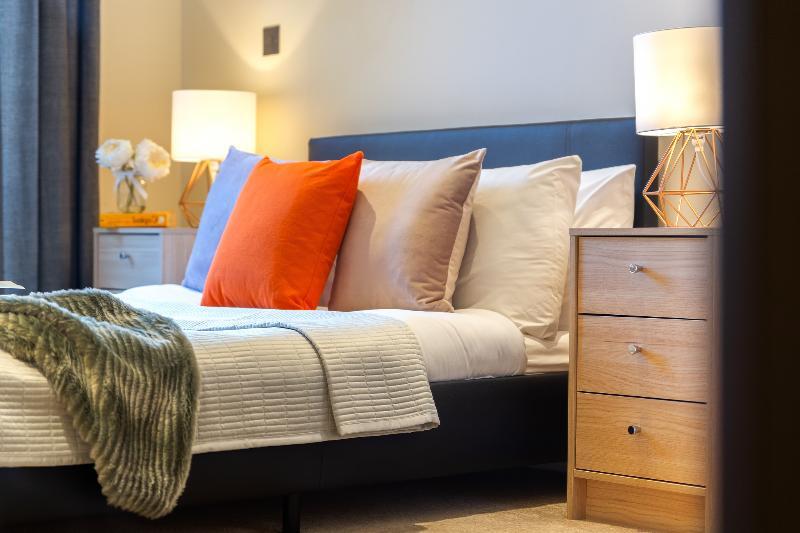 Hotel Canary Gateway Serviced