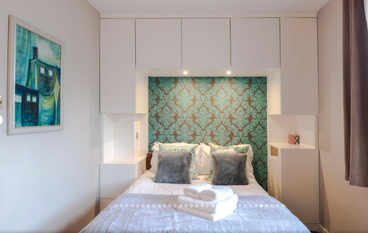 Neon Melody - Playful 2 Bedrooms By Bridge Apartamento