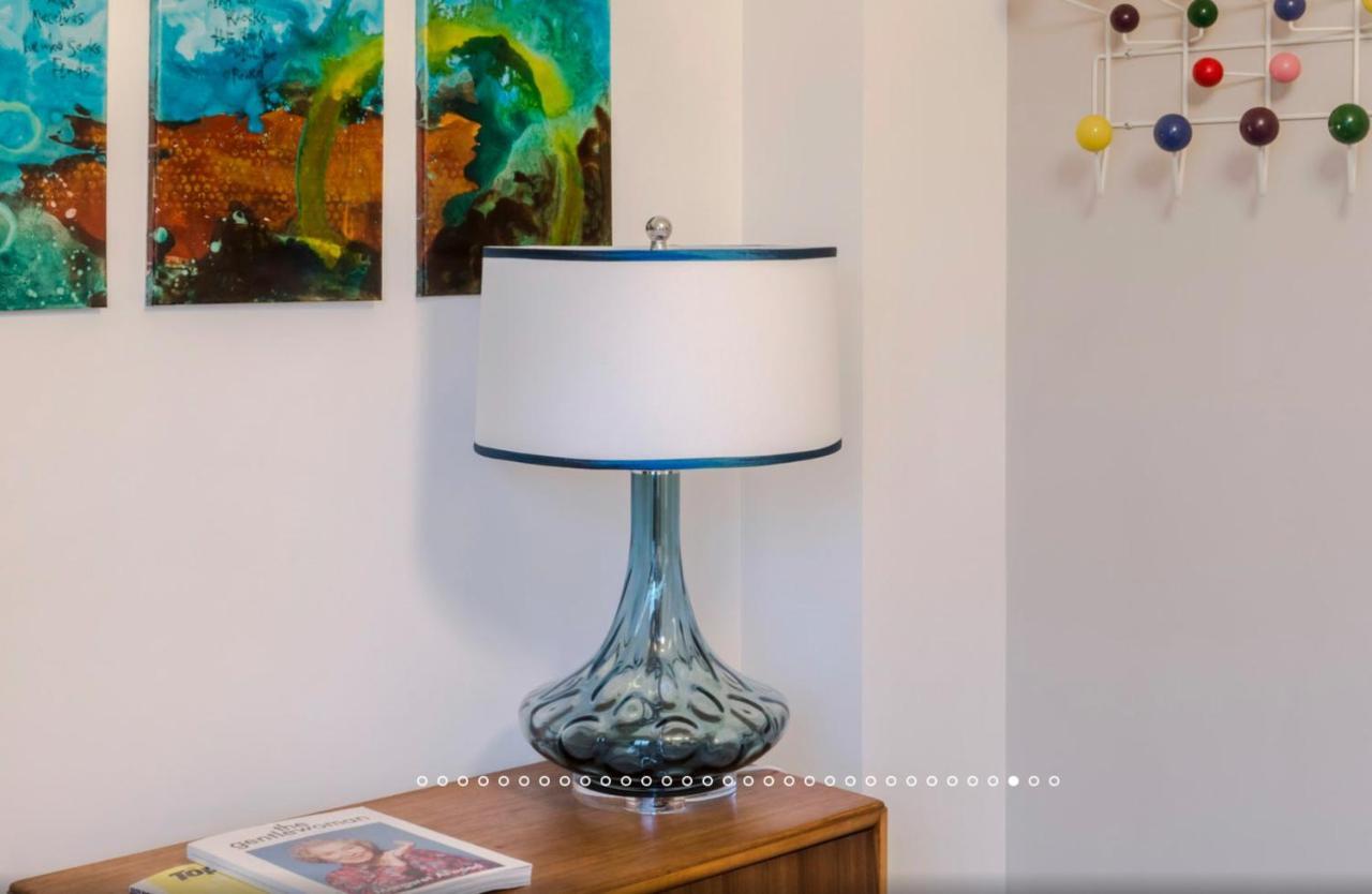 Neon Melody - Playful 2 Bedrooms By Bridge Apartamento Londres