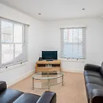 Oyo Home 126 Flat 1 21 Lower Marsh Waterloo
