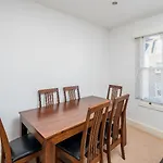 Oyo Home 126 Flat 1 21 Lower Marsh Waterloo
