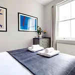 Contemporary Clapham Home Near Wandsworth Common By Underthedoormat