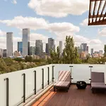2-Bedroom Penthouse In Canada Water With Balcony