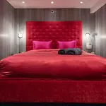 Amazingly Luxurious Loft Apartment, Soho - 3 Bedrooms, 2 Bath & Office