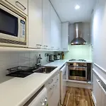 Comfortable One Bed In Central
