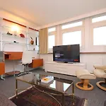 Soho Apartment With Excellent Views