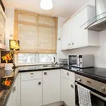 Westbourne Gardens Unique Central Studio Near Hyde Park