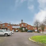Exclusive Home In Acton By Underthedoormat