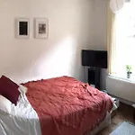 Charming 3-Bed Apartment In London