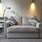 Modern 1 Bed Flat In Knightsbridge