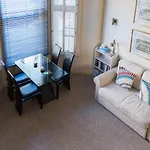 Modern 1 Bed Flat In Knightsbridge