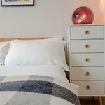 Vibrant 1 Bedroom Flat In Islington With Garden