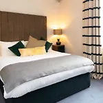 Tulse Hill Hotel
