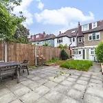 Tooting Bec Rooms At Lingwell By Dc London Rooms