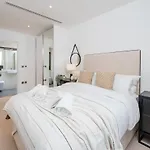 Luxurious Spacious 2Bed Suites Skyline River Views By Canary Wharf