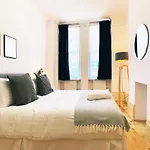 Jeremy\'S Place