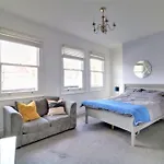 Replingham Road Apartment
