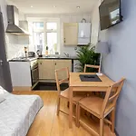 Spacious Apartment In King\'S Cross St Pancras