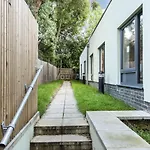 Spacious Studios At Axo Camden In London