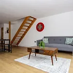Spacious 3 Bedroom Apartment With Large Balcony