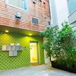 10 Eagle Court, Farringdon