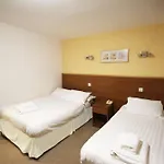 Flexistay South Park Aparthotel