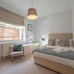 Knightsbridge Luxury 4 Bedroom En Suite Apartment