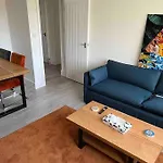 Lovely 3 Bedroom Apartment In Notting Hill London