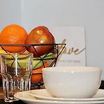 Lovely 3 Bed Spacious Flat Apartment In Central London