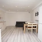 Lovely 3 Bed Spacious Flat Apartment In Central London
