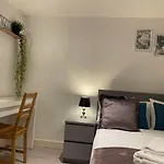 City Airport Serviced Apartment London