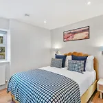 Cleveland Street By Aeria Apartments