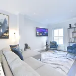 Waterloo Hub Residences
