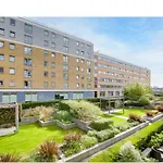 Lovely,Modern Studio Apartment In Chelsea