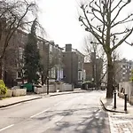 The West Hampstead Retreat- Modern & Bright 1Bdr Apartment