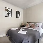 1 Bed Executive Apartment Near Liverpool Street Station Free Wifi By City Stay Aparts London