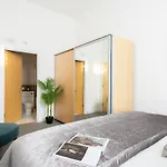 Modern And Spacious 3 Bed Apt Next To The Shard