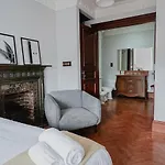 Classic Paddington 2-Bedroom Apartment