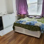 Lovely Studio Flat In London