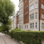 The St Johns Wood Classic - Snazzy 2Bdr Flat