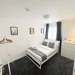 Stunning Flat In Greater London