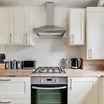 Modern 2 Bed Apartment In Central London, Kensington