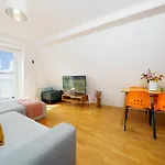London Fields Apartment