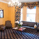 London Lodge Hotel