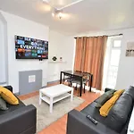 Beautiful London 2 Bedroom Flat Near Finsbury Park