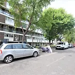 London Zone 2 Two Bedroom Maisonette